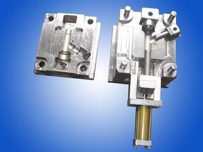 塑料模具的工作原理是什么？